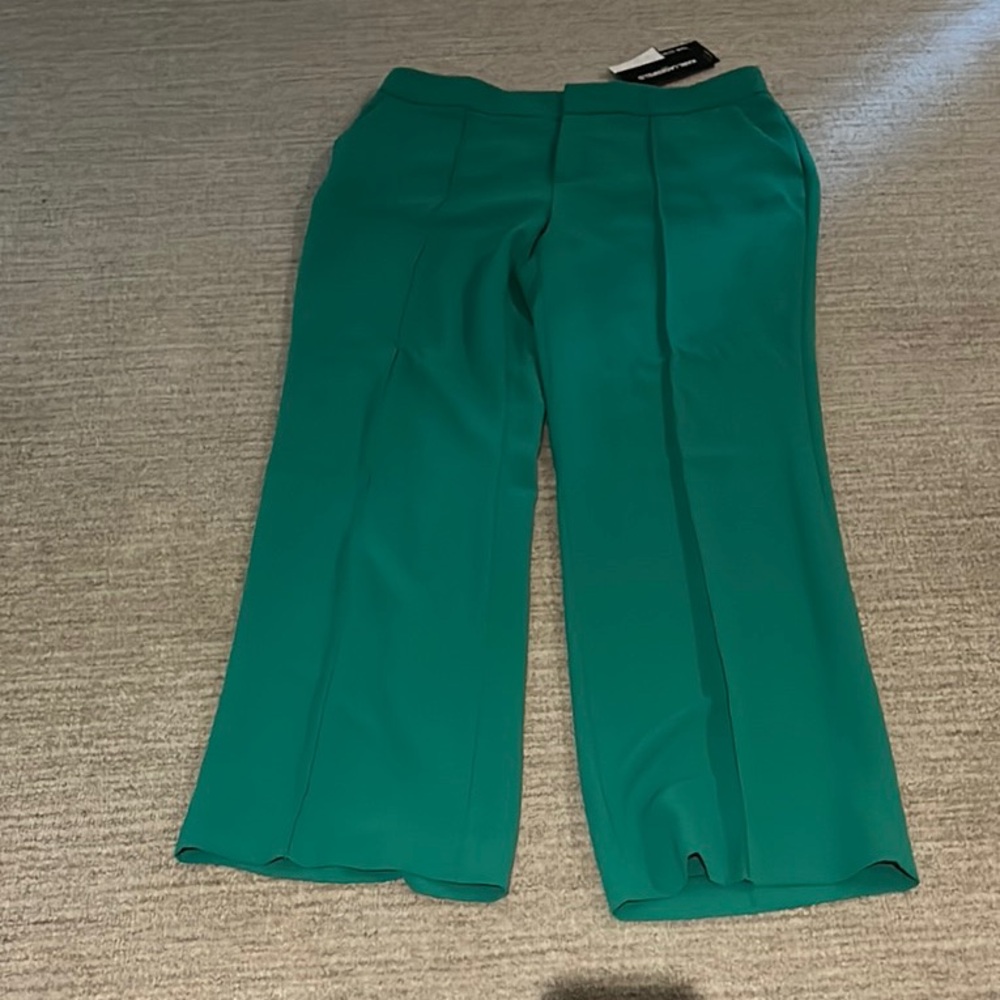 Chic Green Wide-Leg Trousers